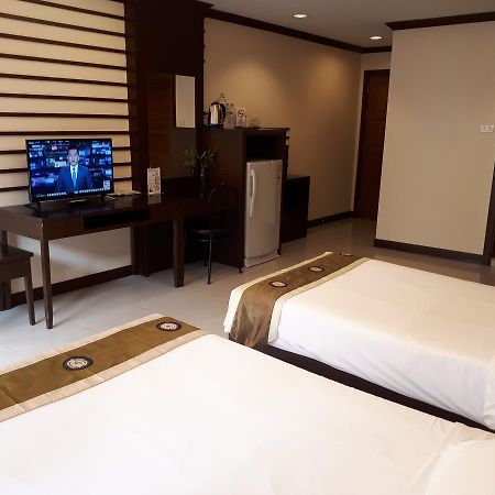 Daratalay - Jomtien Hotel Bang Lamung Eksteriør billede